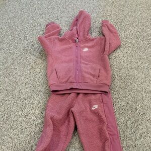 Nike Kids pink Fleece Jogger Set